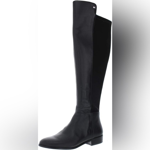 Beautiful and elegant Michael kors flat long boots. Like new . Worn ones. - Picture 5 of 7